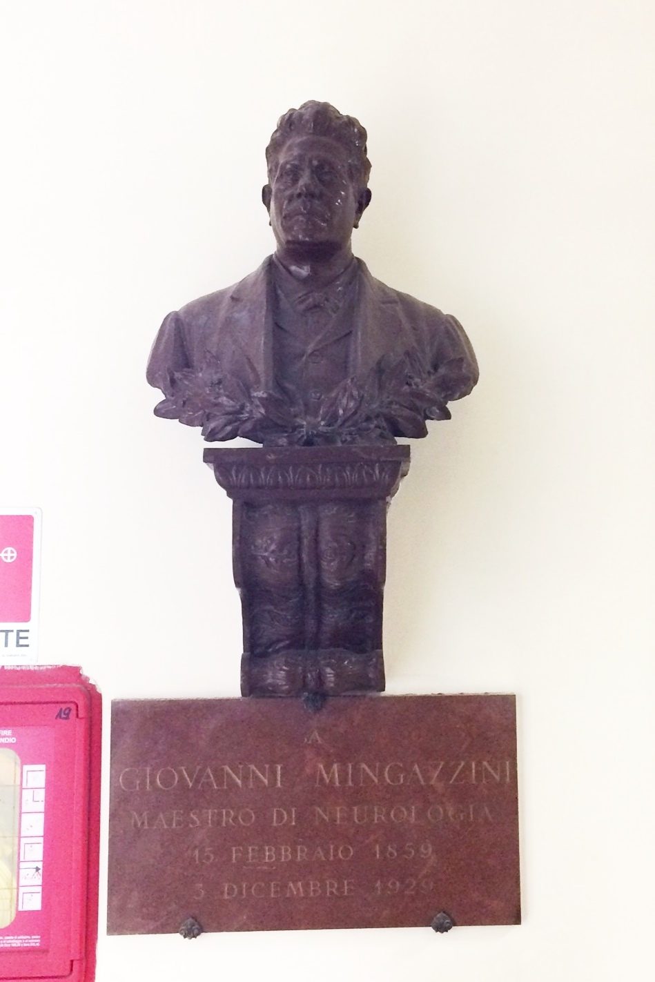 Giovanni Mingazzini's bust, Rome (by Francesco Saverio Bersani).JPG